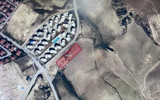 KABASAKALDA VİLLA İMARLI SATILIK  HİSSELİ ARSA